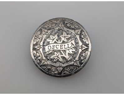 SILVER PLATED COIN BROOCH


583010+92


