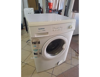 Whitegoods & Appliances (A999) - Lot 1563