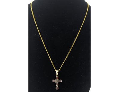 9CT YELLOW GOLD GARNET CROSS


583010+14


