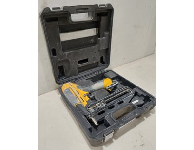 MOSTLY UNRESERVED Carpentry Business Closure - Lot 8