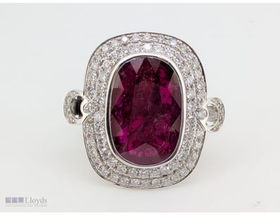 18CT WHITE GOLD RUBY AND DIAMOND RING

18Ct White ...