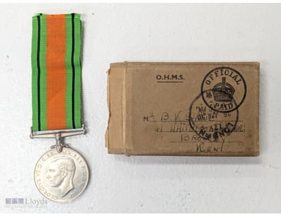 DEFENCE MEDAL WITH ORIGINAL OHMS PACKAGING AND RIB...
