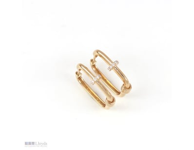 0.12 CT ROUND DIAMOND HUGGIE HOOPS IN 18KT YELLOW ...