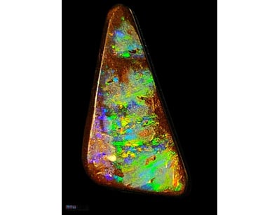 15 CARATS OF KOROIT BOULDER OPAL.   

Dimensions: ...