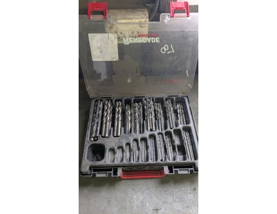 MOSTLY UNRESERVED Steel Fabrication Business Clo... - Lot 87