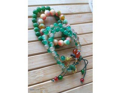 4 X BRACELETS INCLUDING 2 JADE        

Condition:...