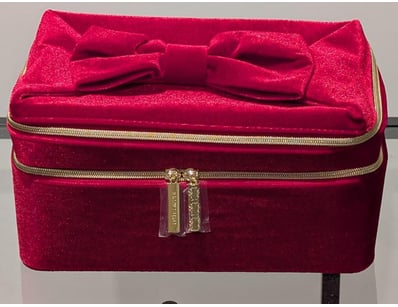 Designer Vault (A988) - Lot 8600