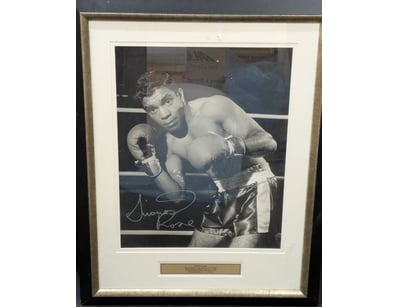 SIGNED PHOTOGRAPH OF LIONEL ROSE, WORLD BANTAMWEIG...