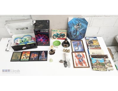 ASSORTED DECORATIVE ITEMS

Item Size: Height: 50cm...