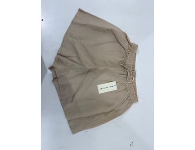 UNRESERVED Big Brand Fashion Boutique Liquidati... - Lot 192