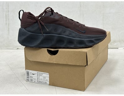 Unclaimed Freight (GCA995) - Lot 397