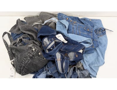 Entire Vintage Clothing Store Liquidation (ON11... - Lot 304