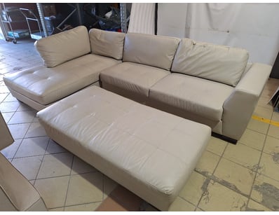 House & Homewares (A91001) - Lot 2097