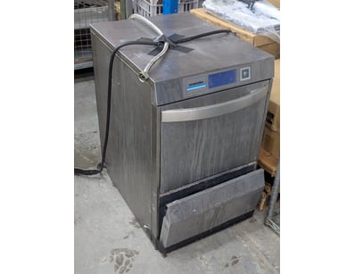 Winterhalter commercial underbench dishwasher, sta...