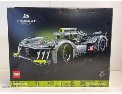 LEGO TECHNIC PEUGEOT 9X8 24H LE MANS RACING CAR SE...