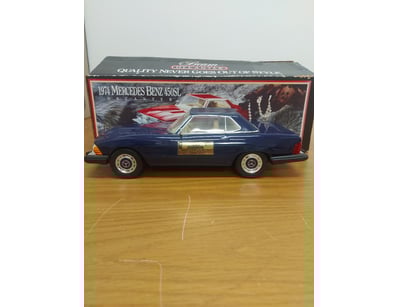 Mancave & Memorabilia (A1007) - Lot 334