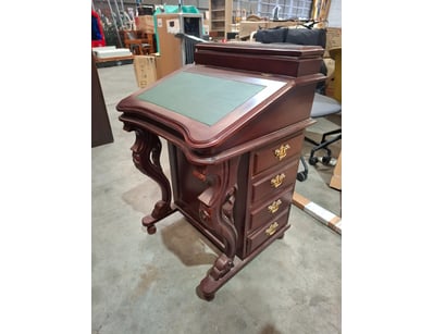 House & Homewares (A1003) - Lot 104