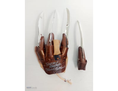 ROBERT ENGLUND SIGNED FREDDY KRUEGER CLAW GLOVE FR...