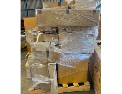 BRAND NEW Pallet of Car Parts Including 
Part No....