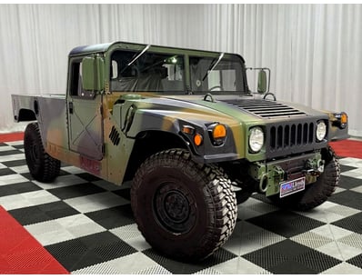 <b>1988 AM General Humvee M998 - Camouflage - 8,44...