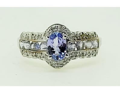 Diamond And Gemstone Market (A994) - Lot 640