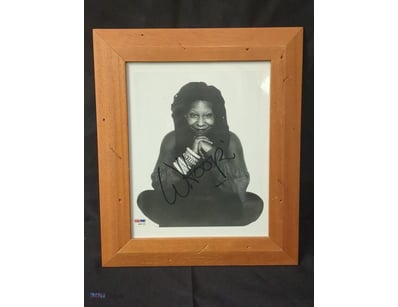 A FRAMED, BLACK AND WHITE PHOTOGRAPH OF ACTRESS AN...