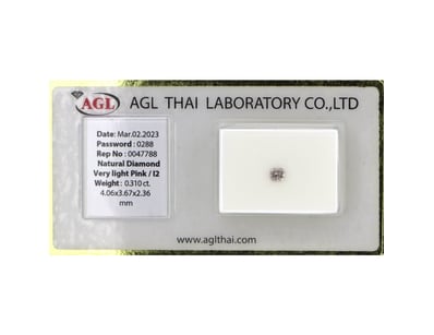 Certified & Fancy Coloured Diamond Clearance  (... - Lot 793