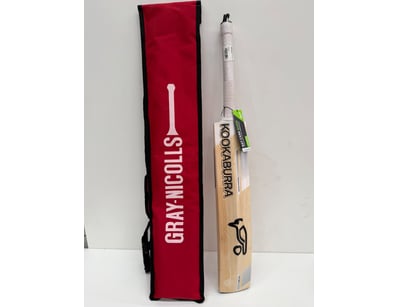 Kookaburra cricket bat with protective carry case....