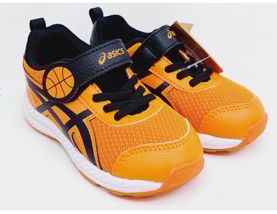 Major Brand Apparel & Footwear Liquidation Even... - Lot 273