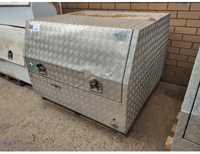 2 x  Heavy-duty Aluminum toolboxes - Sold as Pair ...