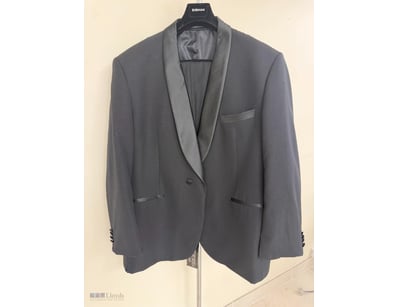 VARCE ITALIA TUXEDO POLYESTER WOOL

Material: Poly...