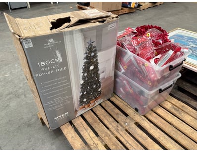 Sporting Gear, Home & Decor (WAA980) - Lot 112