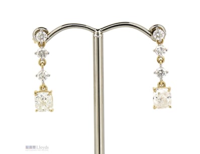 14K YELLOW GOLD AND DIAMOND, DROP EARRINGS.      
...