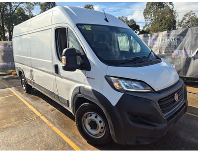 Passenger, Luxury & Commercial Vehicles Auction - Lot 206