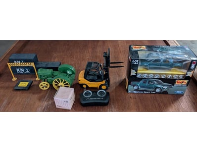 The Curio Collection (A992) - Lot 150