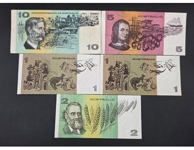 5 AUSTRALIAN BANK NOTES VARIOUS DATES AND CONDITIO...