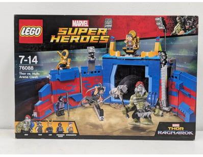**UNRESERVED** LEGO Marvel Super Heroes set 76088 ...