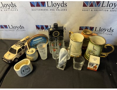 JIM BEAM WHISKEY COLLECTIBLES LOT - CERAMIC VESSEL...