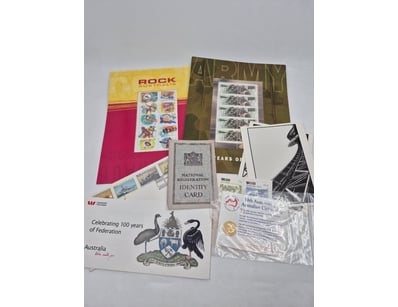 The Curio Collection (A985) - Lot 1100