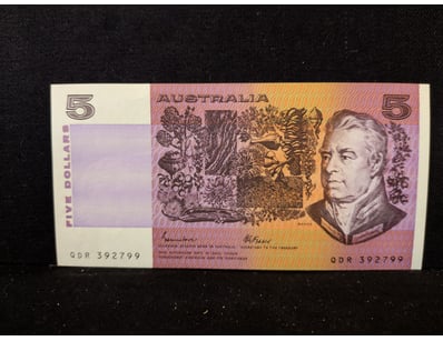 AUSTRALIAN FIVE DOLLAR NOTE, POLYMER SERIES

A P...
