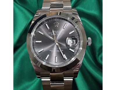 Luxury Watches (A978) - Lot 525
