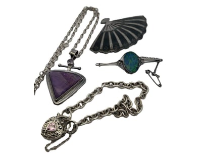 Luxury Pawnbroker Christmas Sale PART 1 (A984) - Lot 546