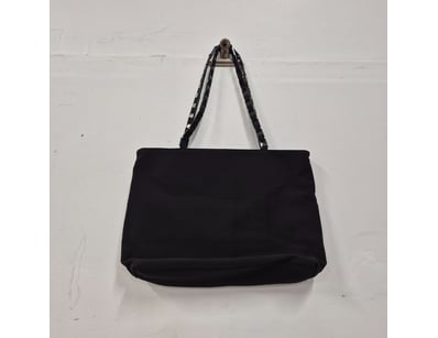 Designer Vault (A979) - Lot 6578