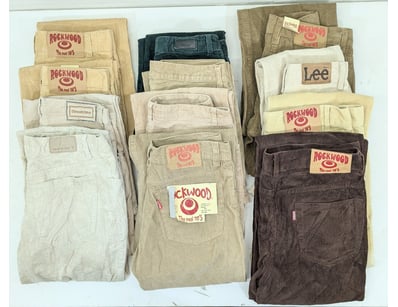 Entire Vintage Clothing Store Liquidation (ON11... - Lot 374