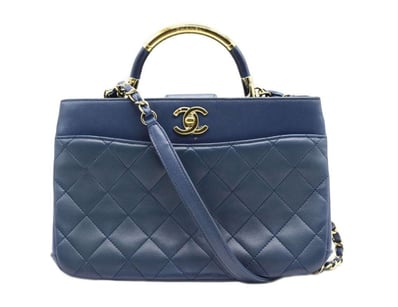 Designer Vault (A985) - Lot 3650