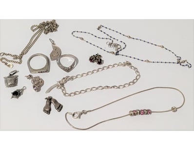 The Curio Collection (A985) - Lot 1199