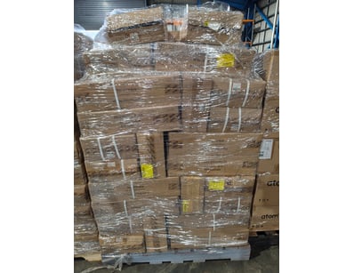 Assorted pallet of electrical and decorative compo...