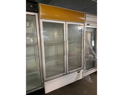 Commercial upright display refrigerator with dual ...