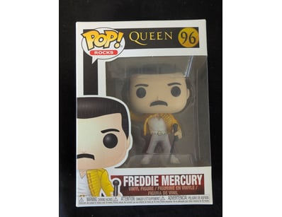 **UNRESERVED** COOKIE'S LIFETIME COLLECTION OF ... - Lot 209