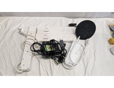 UNRESERVED Airport - Lost Property (A980) - Lot 646